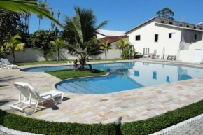 Casa em Condomínio-Centro Juquehy